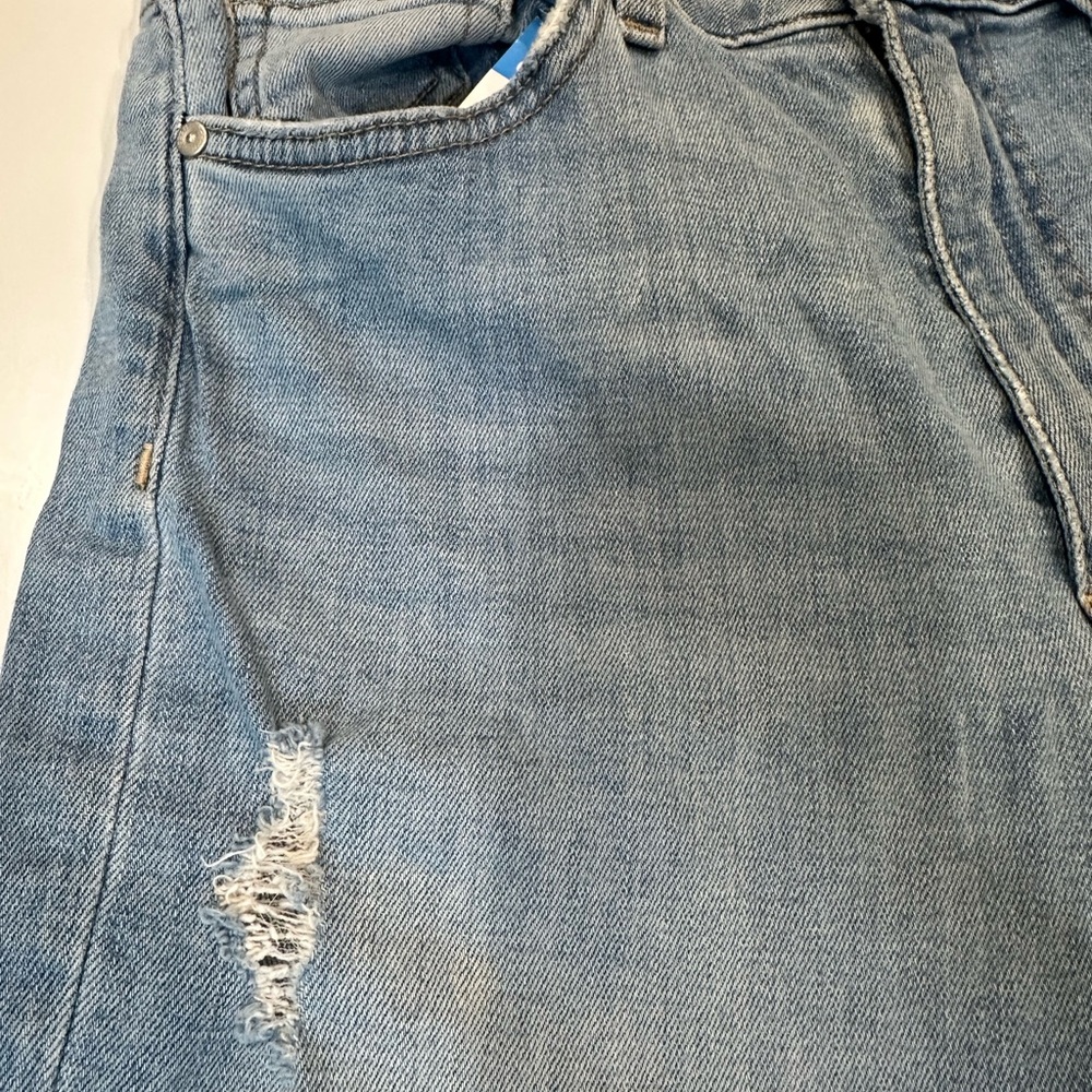 Joe's Jeans Women's Light Blue Cropped high rise Distressed Denim - Picture 5 of 9